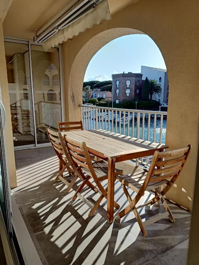 Studio Hyeres Port Экстерьер фото